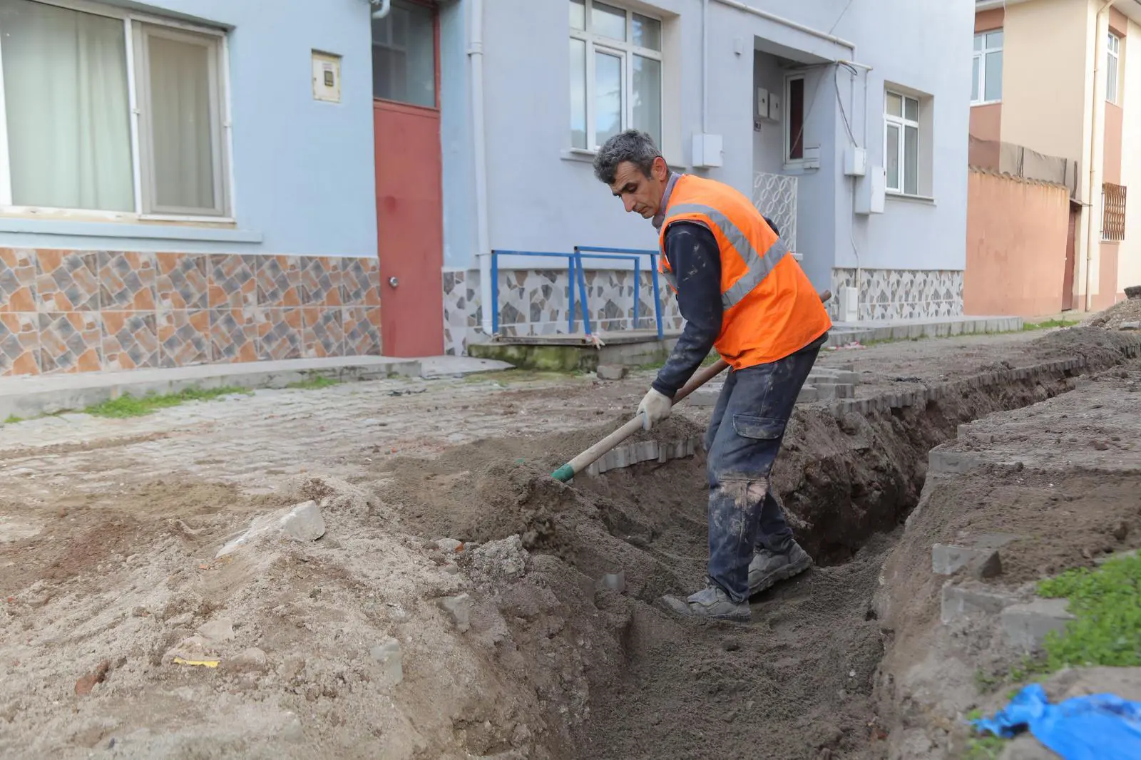 BAŞKAN GENCAN: “EDİRNE’NİN KRONİK SORUNLARINI ÇÖZMEKTE KARARLIYIZ” galeri görseli